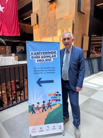 Üniversitemiz "Eğitim ve Kariyer Günleri" Etkinliğinde Temsil Edildi